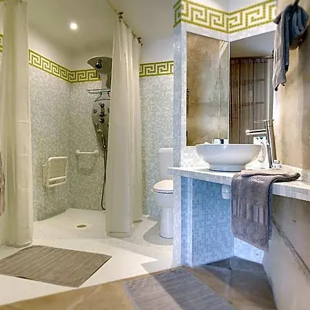 Maison Ardure 4*