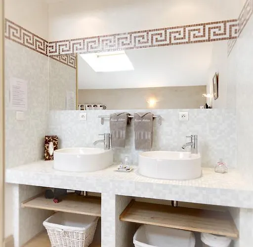 Maison Ardure Couette-café 4*